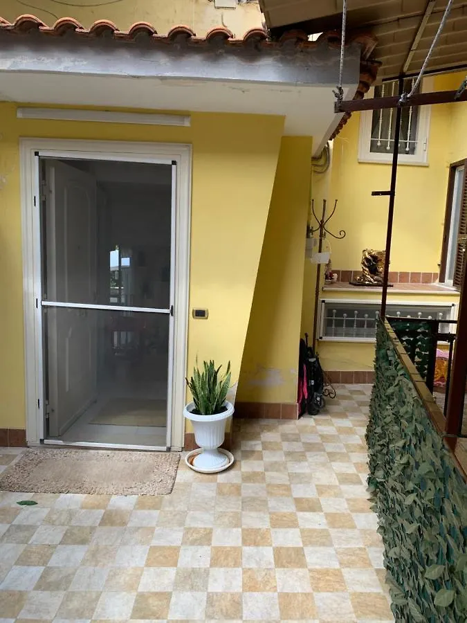 Giannino House Apartment Naples 0*,